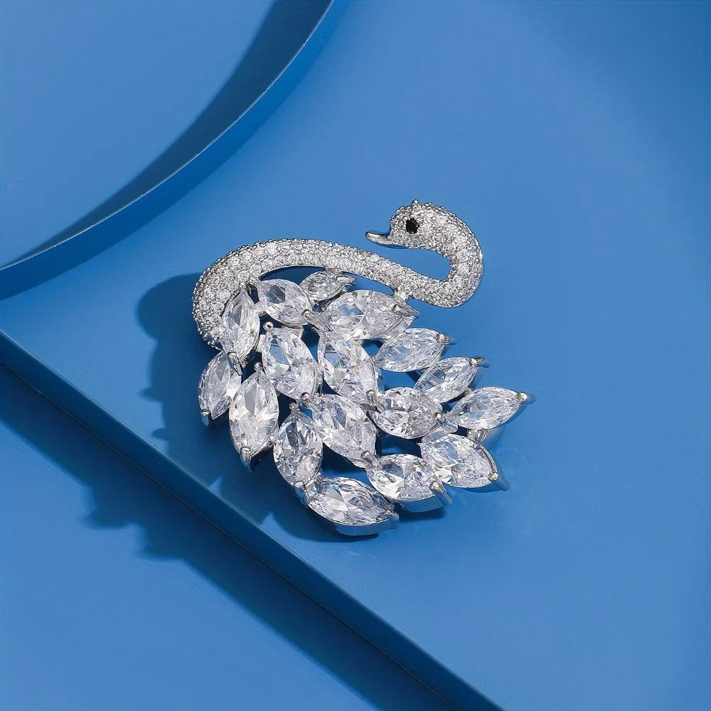 High-end Elegant Swan Brooch Inlaid with Zirconium Super Sparkling Pin High-end